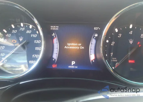 2015 Maserati Quattroporte S Q4 из США, поврежденный, VIN ZAM56RRA3F1142331